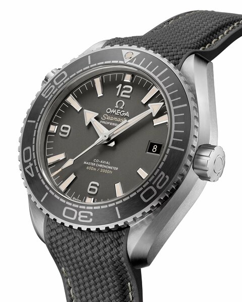 Omega Seamaster Planet Ocean 600M 215.32.44.21.01.002