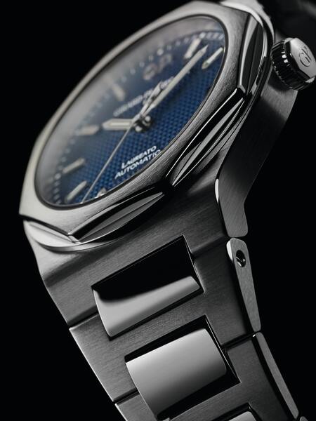 Girard-Perregaux Laureato 81010-11-431-11A