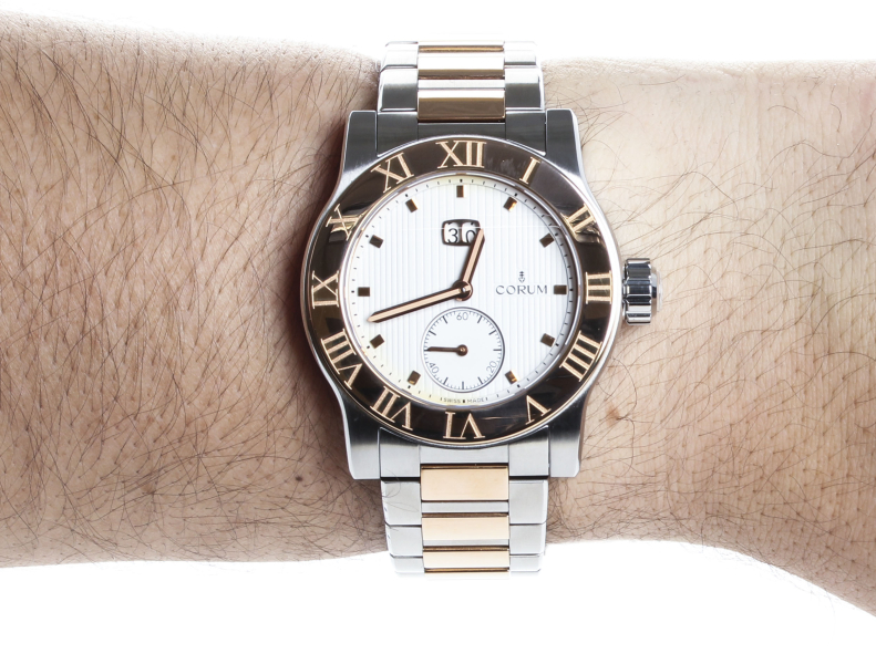 Corum Romulus 812.515.24 / V810 EB76