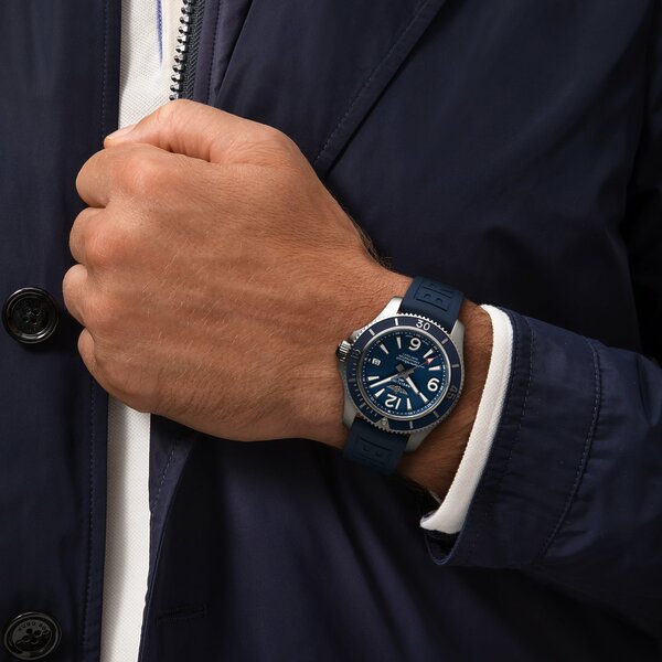Breitling Superocean Automatic 42 A17366D81C1S1 Breitling Superocean Automatic 42 A17366D81C1S1