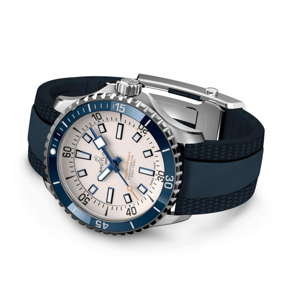Breitling Superocean Automatic 42 A17375E71G1S1