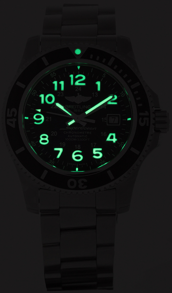 Breitling Superocean II 44 A17392D7/BD68/162A Breitling Superocean II 44 A17392D7/BD68/162A