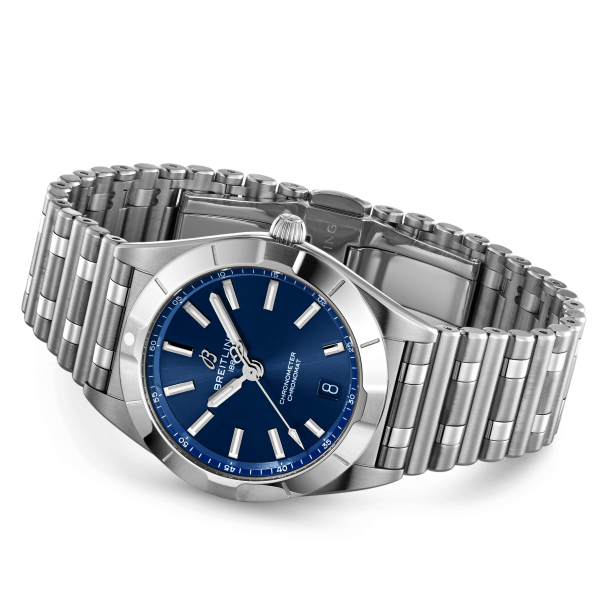 Breitling Chronomat 32 A77310101C1A1 Breitling Chronomat 32 A77310101C1A1