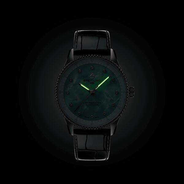 Breitling Navitimer 32 A77320171C1P1