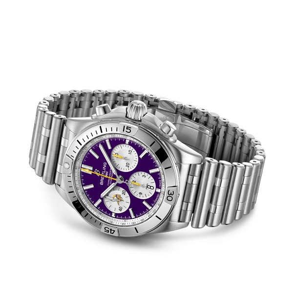 Breitling Chronomat B01 42 NFL Minnesota Vikings Edition AB01342B1K4A1