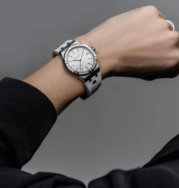 Maurice Lacroix Aikon AI1106-SS000-150-7