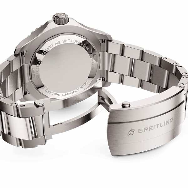 Breitling Superocean Automatic 46 Super Diver E10379D31L1E1 Breitling Superocean Automatic 46 Super Diver E10379D31L1E1