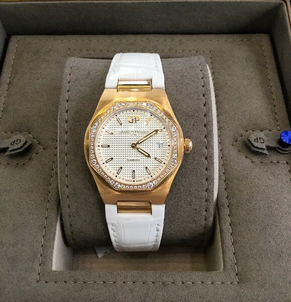 Girard-Perregaux Laureato 80189D52A132-CB6A