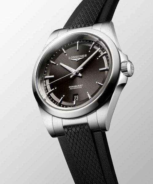 Longines Conquest L3.720.4.52.9