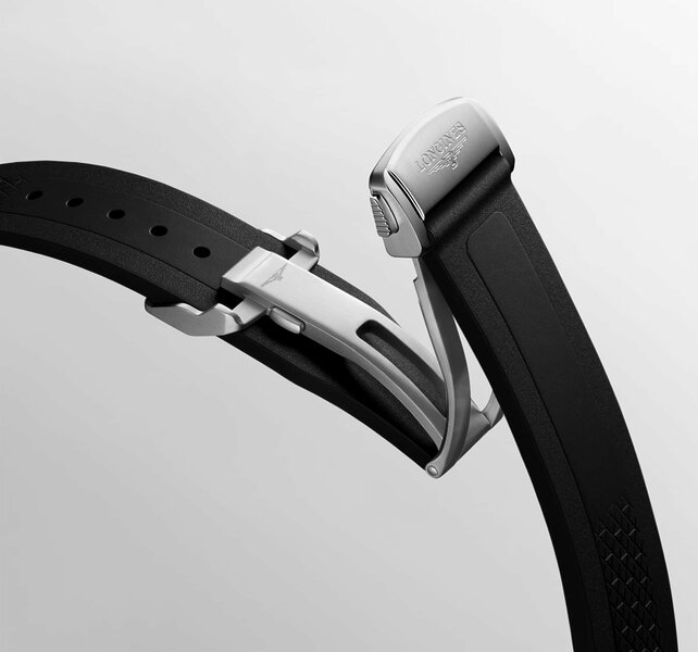 Longines Conquest L3.720.4.52.9