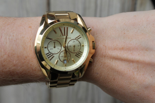 michael kors mk5605 gold